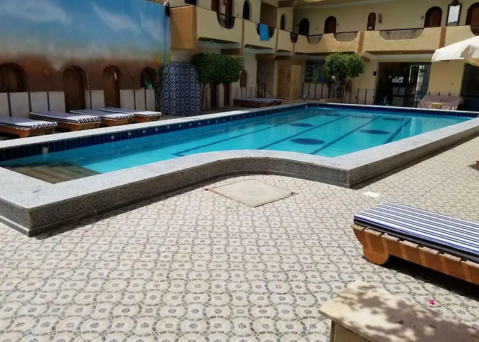 بلازا منتجع دهب