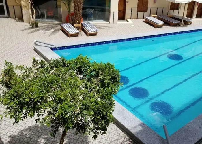 بلازا منتجع 3*